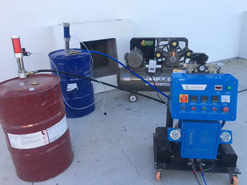 硬泡聚氨酯外墻外保溫(圖1) 湖南聚氨酯發泡機Q2600型