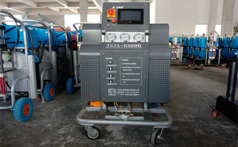 聚氨酯材料發泡機家具模具澆注(圖1) H5600-PLC聚氨酯材料發泡機
