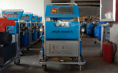聚氨酯硬泡仿木發泡材料和發泡機(圖1) JNJX-H5600T聚氨酯硬泡發泡機